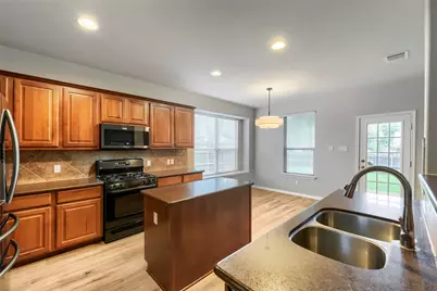 391 Middle Creek, Buda, TX 78610 - Photo 11