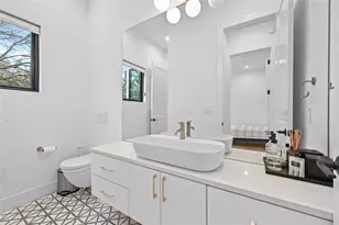 308 Briarwood Trail, Austin, TX 78746 - Photo 23