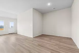 20001 Hirono Dr, Manor, TX 78653 - Photo 5