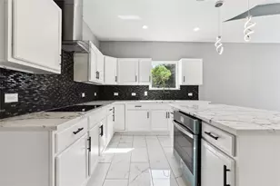 130 Creekwood Trail, Cedar Creek, TX 78612 - Photo 15