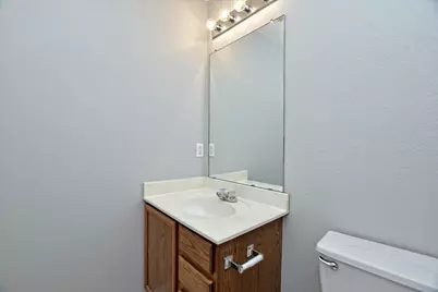 102 Blanco Woods Boulevard, Elgin, TX 78621 - Photo 29
