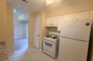 4302 Scottsdale Rd, Austin, TX 78721 - Photo 11