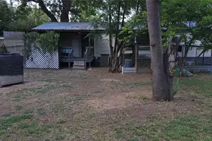 2002 Citation Dr, Del Valle, TX 78617 - Photo 21