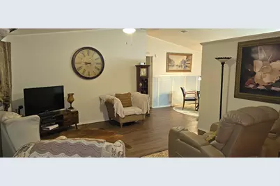 2002 Citation Drive, Del Valle, TX 78617 - Photo 9