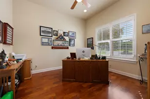 27017 Masters Pkwy, Spicewood, TX 78669 - Photo 15