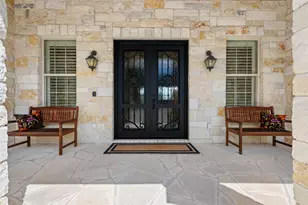 27017 Masters Pkwy, Spicewood, TX 78669 - Photo 3