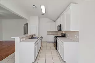 1408 Augusta Bend Dr, Hutto, TX 78634 - Photo 7