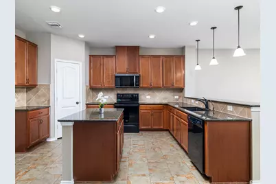 13525 Abraham Lincoln Street, Manor, TX 78653 - Photo 9