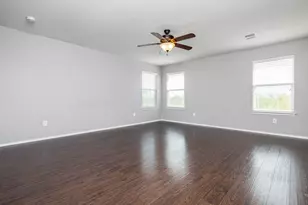 13525 Abraham Lincoln St, Manor, TX 78653 - Photo 17