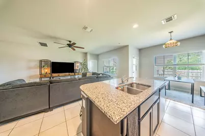 6712 May Shower Drive, Austin, TX 78744 - Photo 9