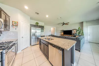 6712 May Shower Drive, Austin, TX 78744 - Photo 5