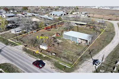 1406 S Commerce Street, Lockhart, TX 78644 - Photo 1