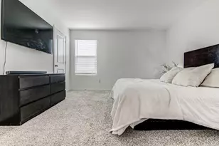 17719 Dockery Dr, Elgin, TX 78621 - Photo 11