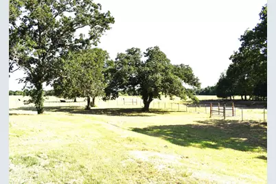 1414 County Road 320, Rockdale, TX 76567 - Photo 25