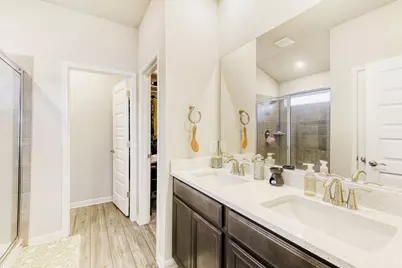 1005 Main Street, Hutto, TX 78634 - Photo 17