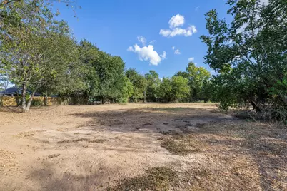 517 First Street, Lexington, TX 78947 - Photo 21