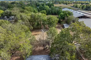 517 First St, Lexington, TX 78947 - Photo 27