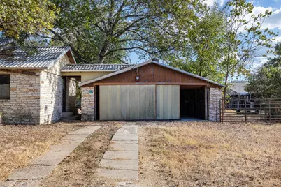 517 First Street, Lexington, TX 78947 - Photo 5