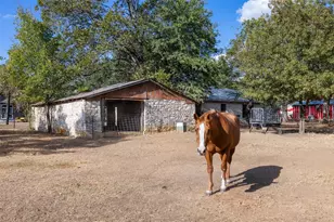 517 First St, Lexington, TX 78947 - Photo 19