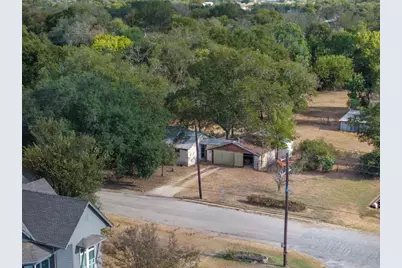 517 First Street, Lexington, TX 78947 - Photo 25