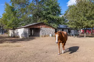 517 First St, Lexington, TX 78947 - Photo 19