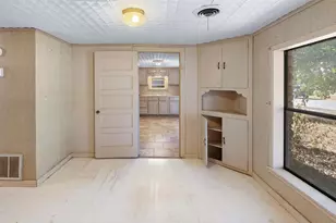 517 First St, Lexington, TX 78947 - Photo 9