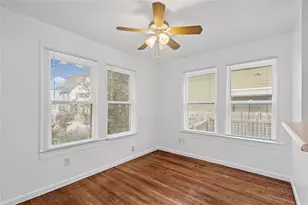 1307 Concho St, Austin, TX 78702 - Photo 3
