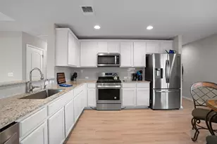 512 Rockport St, Georgetown, TX 78633 - Photo 5