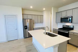10917 Tildon Ave, Austin, TX 78754 - Photo 11