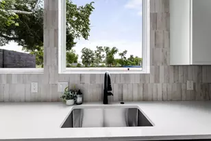 3204 Lyons Rd, Austin, TX 78702 - Photo 9