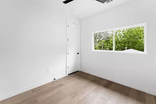 3204 Lyons Rd, Austin, TX 78702 - Photo 23
