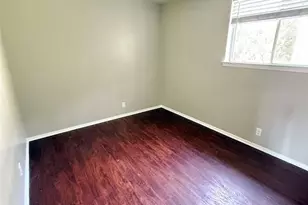 308 E 34th St, Austin, TX 78705 - Photo 5