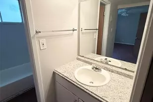 308 E 34th St, Austin, TX 78705 - Photo 9