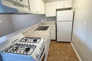 308 E 34th St, Austin, TX 78705 - Photo 3