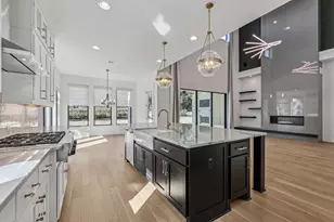 19316 Splendor Ct, Jonestown, TX 78645 - Photo 9