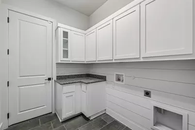 19316 Splendor Court, Jonestown, TX 78645 - Photo 21