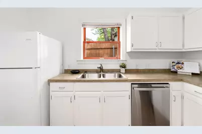 705 Waller Street, Austin, TX 78702 - Photo 13