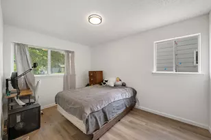 5800 Breezewood Dr, Austin, TX 78745 - Photo 9