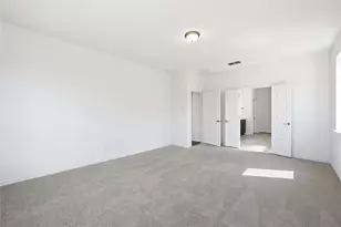 624 Breeze Hollow Ln, Georgetown, TX 78628 - Photo 5