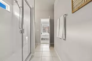 2009 Grow Ln, Austin, TX 78754 - Photo 9