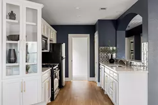 1313 E 13th St, Austin, TX 78702 - Photo 15