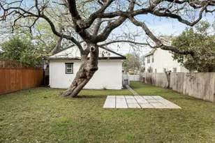 1313 E 13th St, Austin, TX 78702 - Photo 33