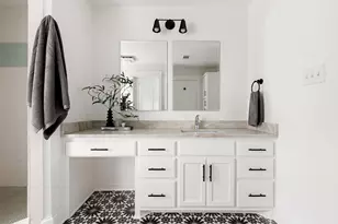 1313 E 13th St, Austin, TX 78702 - Photo 23