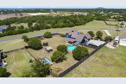 208 Dawn Drive, Liberty Hill, TX 78642 - Photo 31