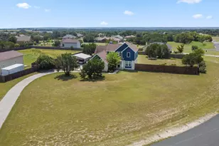208 Dawn Dr, Liberty Hill, TX 78642 - Photo 35