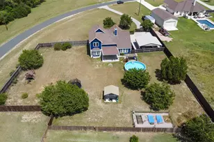 208 Dawn Dr, Liberty Hill, TX 78642 - Photo 39