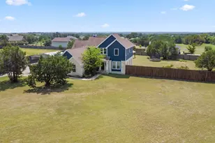 208 Dawn Dr, Liberty Hill, TX 78642 - Photo 37