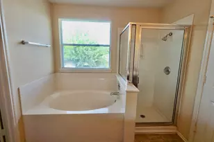 7412 Cayenne Ln, Austin, TX 78741 - Photo 15