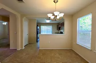 7412 Cayenne Ln, Austin, TX 78741 - Photo 9