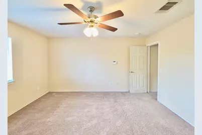 7412 Cayenne Lane, Austin, TX 78741 - Photo 13